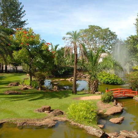Lacqua Diroma Hotel Com Parque Aquatico 24 Horas Калдас-Новас Екстер'єр фото