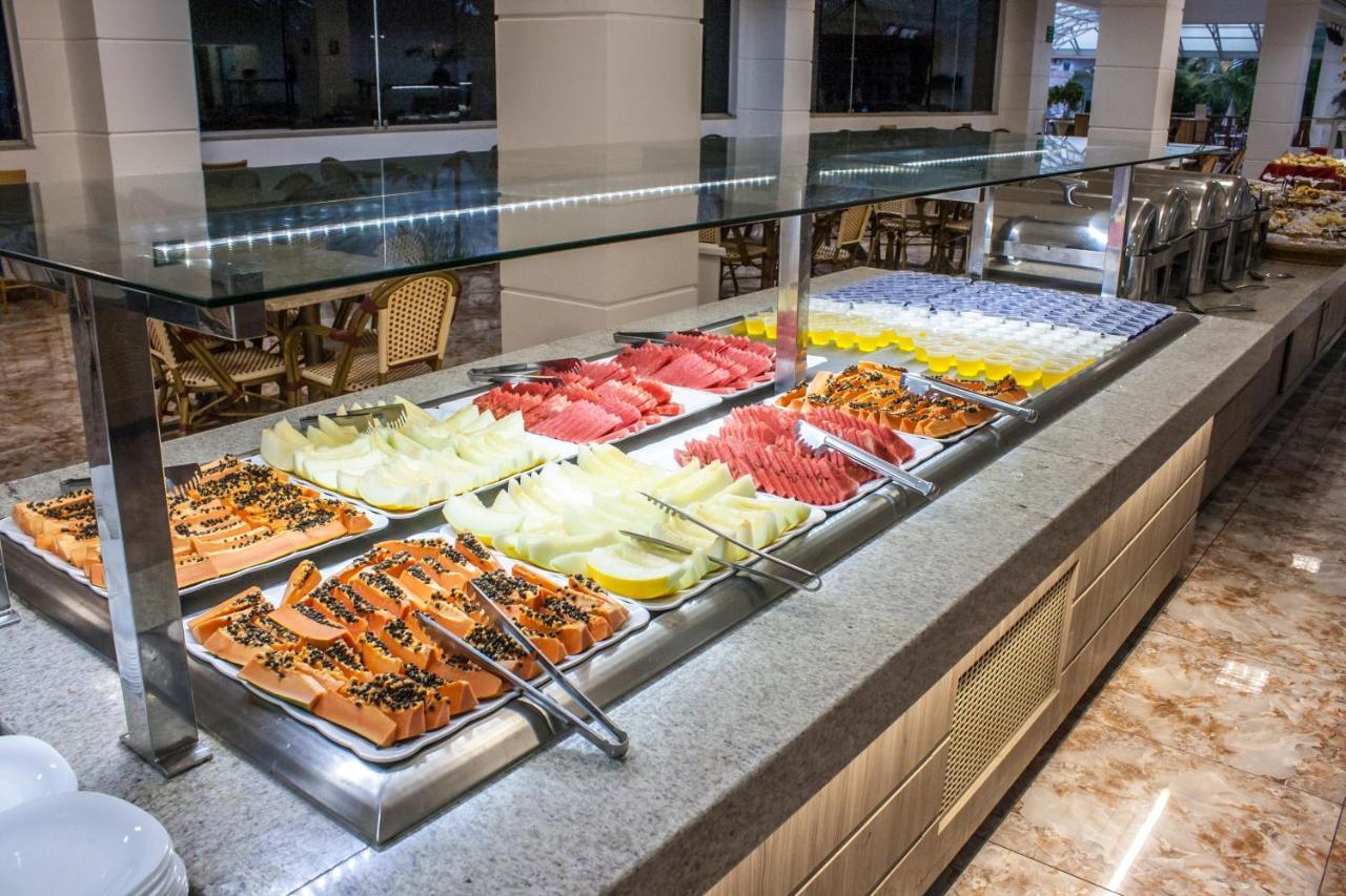 Lacqua Diroma Hotel Com Parque Aquatico 24 Horas Калдас-Новас Екстер'єр фото