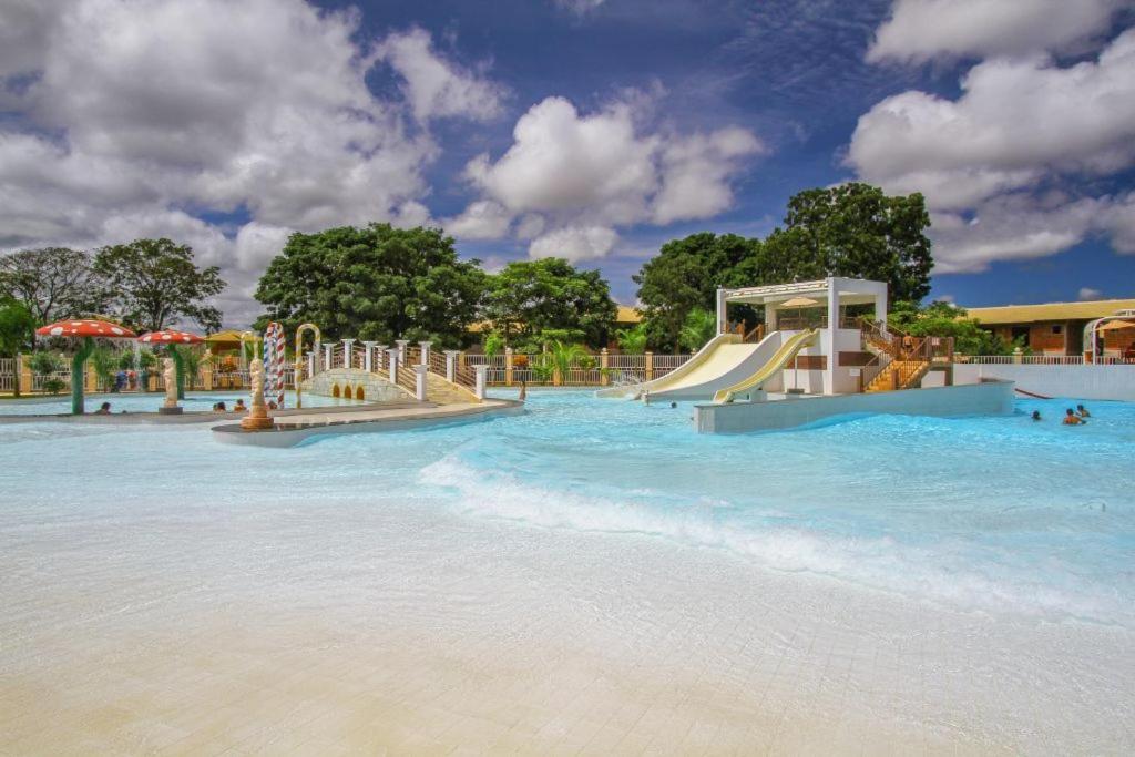 Lacqua Diroma Hotel Com Parque Aquatico 24 Horas Калдас-Новас Екстер'єр фото